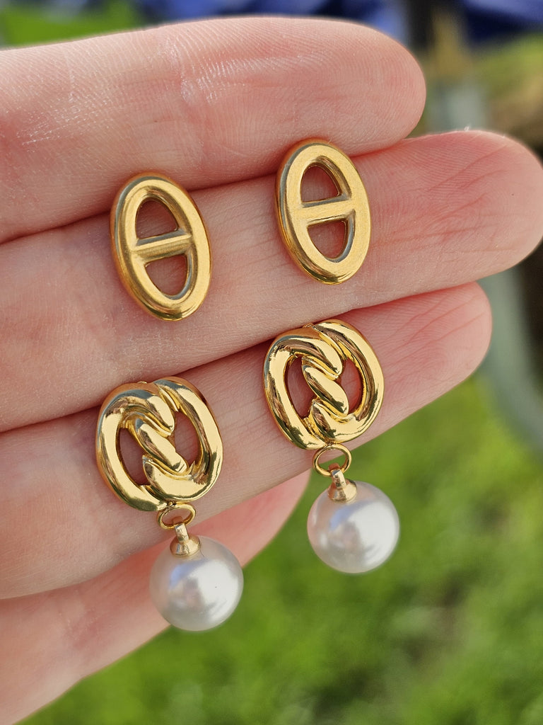 Stainless steel minimalist and pearl earrings