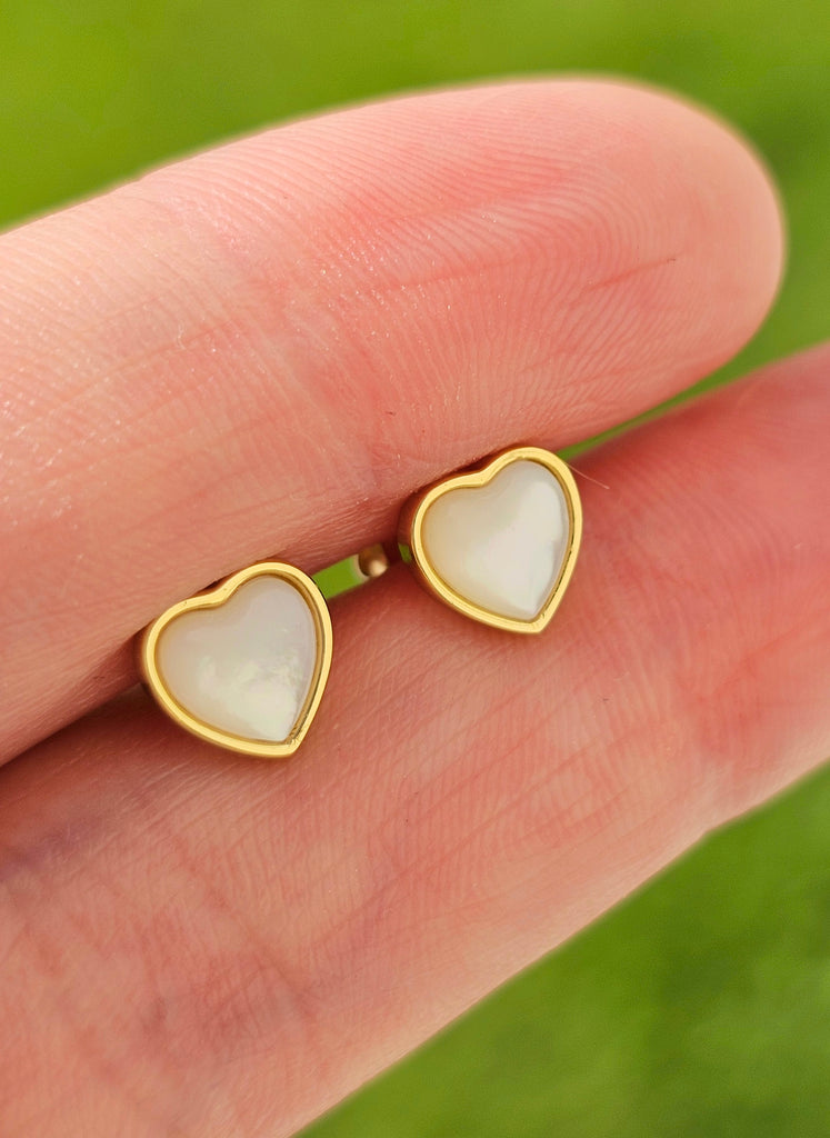 .925 Sterling silver white heart earrings