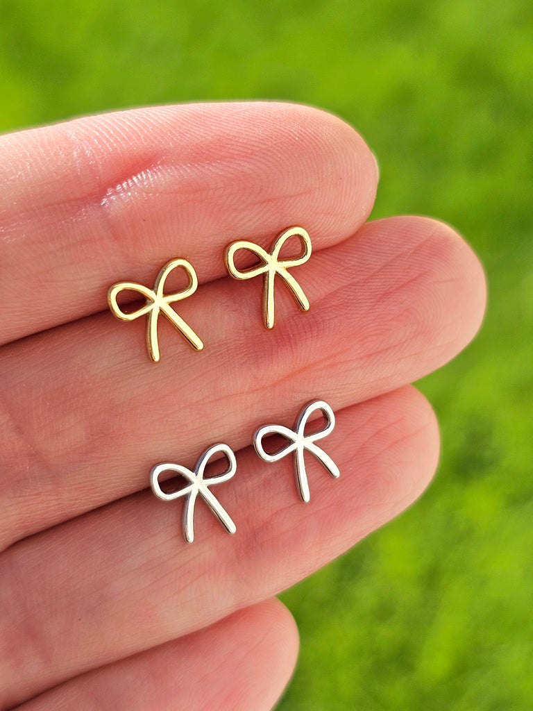 .925 Sterling silver bow earrings