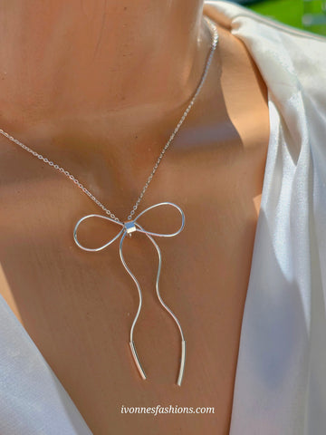 .925 Sterling silver bow necklace
