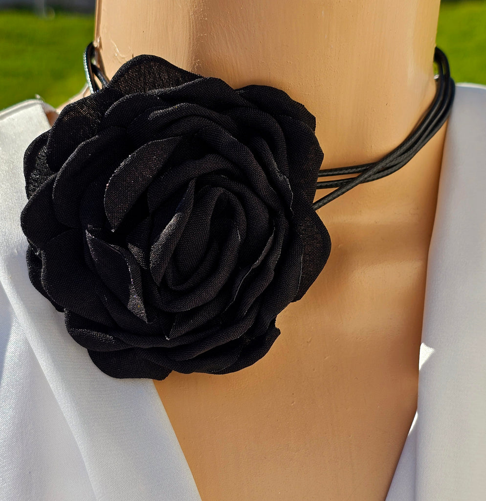 Fashion Rose choker necklace