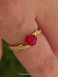 .925 sterling silver red flower ring (size 7.5)