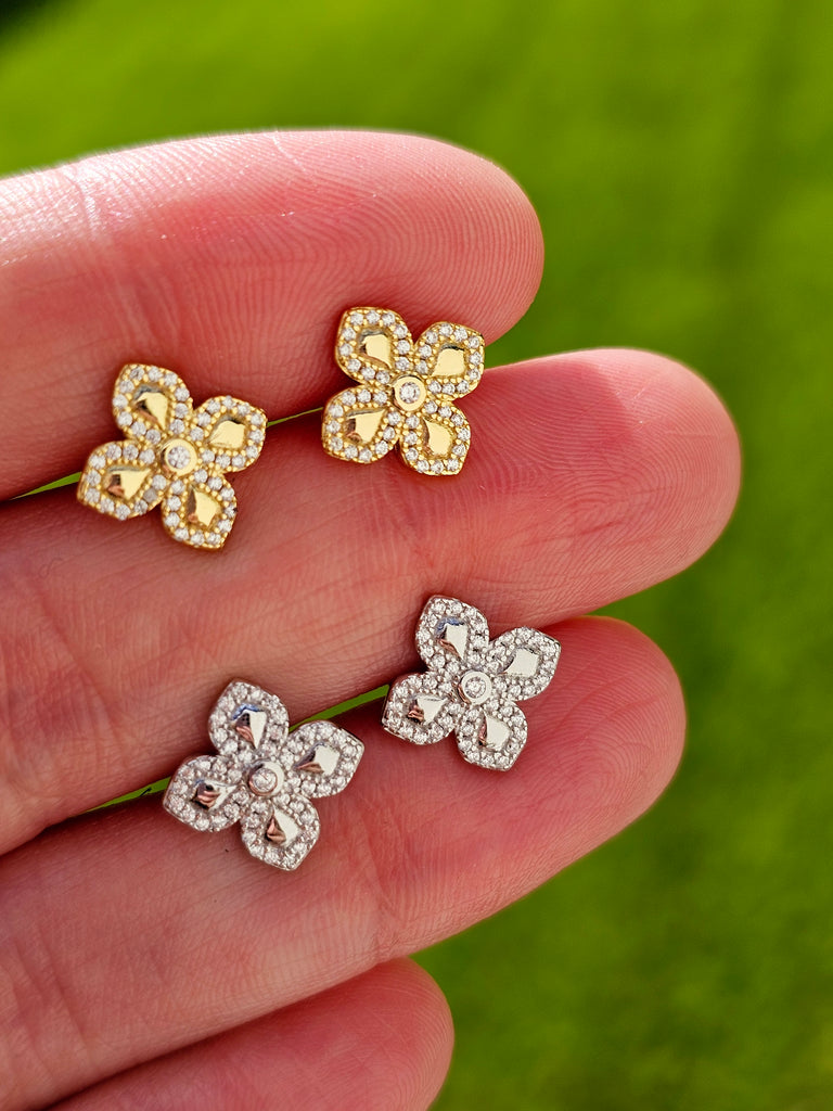 .925 Sterling silver clover earrings