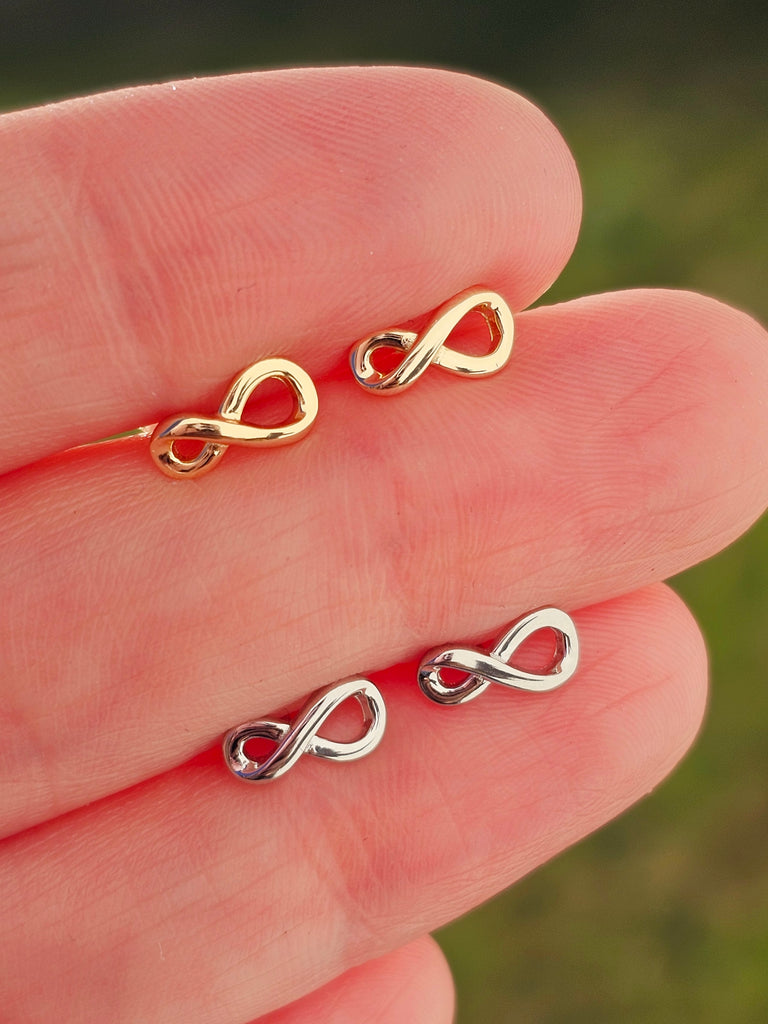 .925 Sterling silver infinity stud earrings