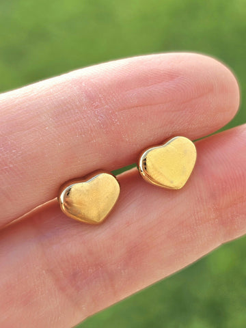 Stainless steel heart stud earrings