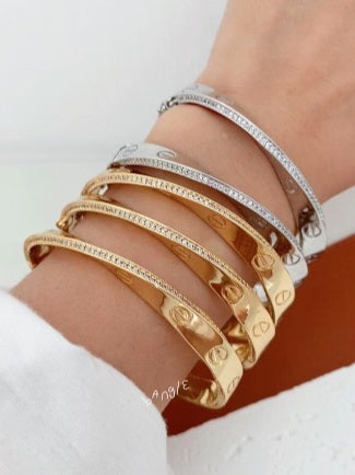 18k gold plated and zirconias bracelet
