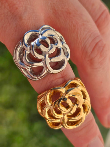 Stainless steel statement flower ring