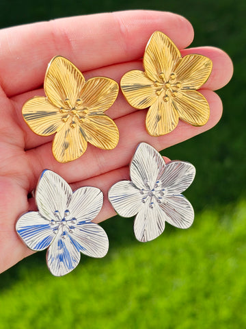 Stainless steel flower earrings