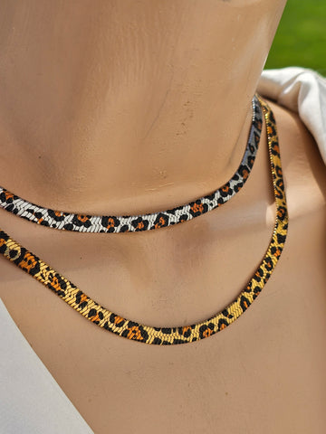 Stainless steel animal print necklace