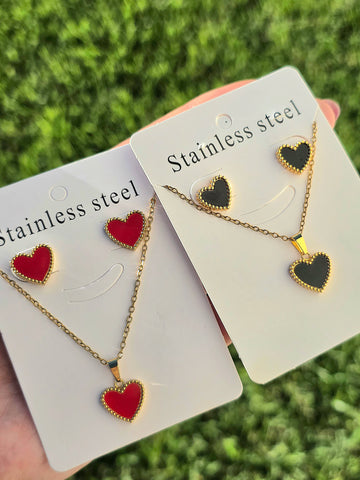 Stainless steel heart set with earrings