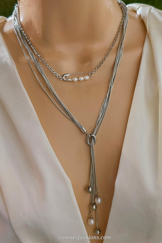Stainless steel safety pin and pearls necklaces