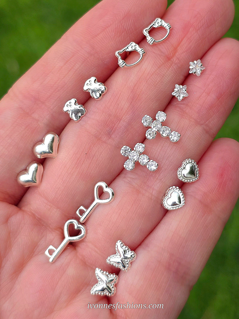 .925 Sterling silver screw back earrings