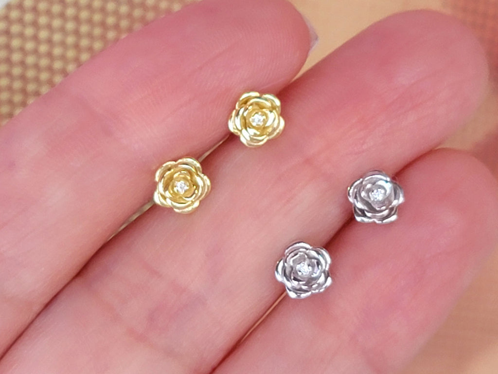 .925 Sterling silver flower stud earrings