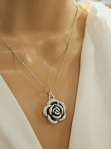 .925 sterling silver rose design pendant necklaces