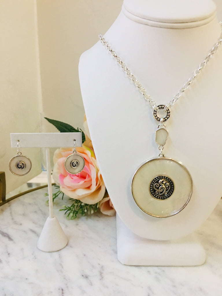 Fashion Circle Necklace And Earrings Set