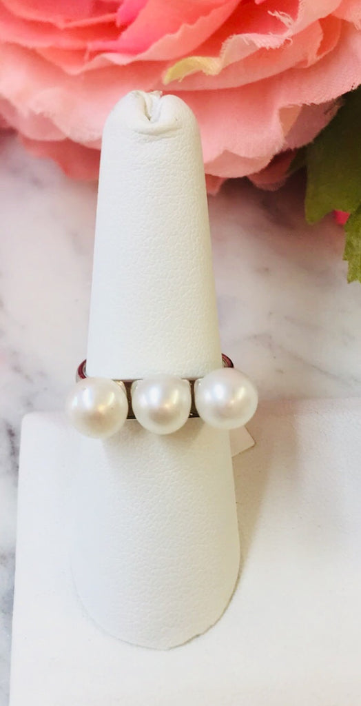 .925 Sterling Silver Freshwater Pearl Ring